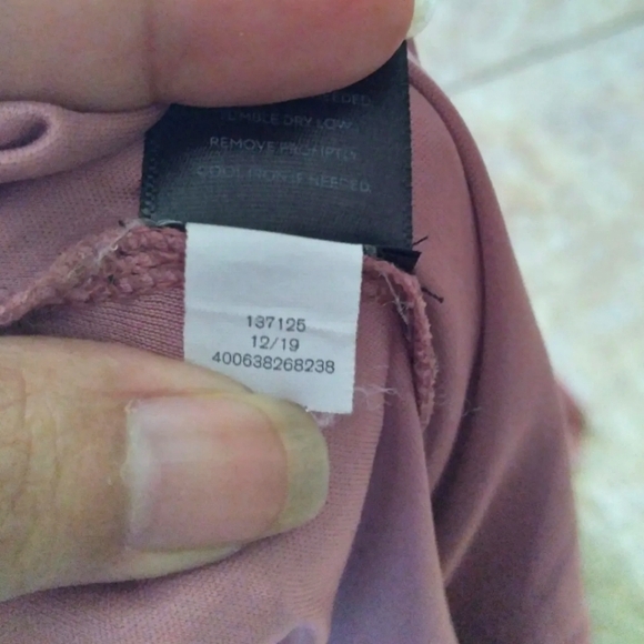 Simply Vera Vera Wang Ruffle faux wrap dress, size Medium - Picture 10 of 10